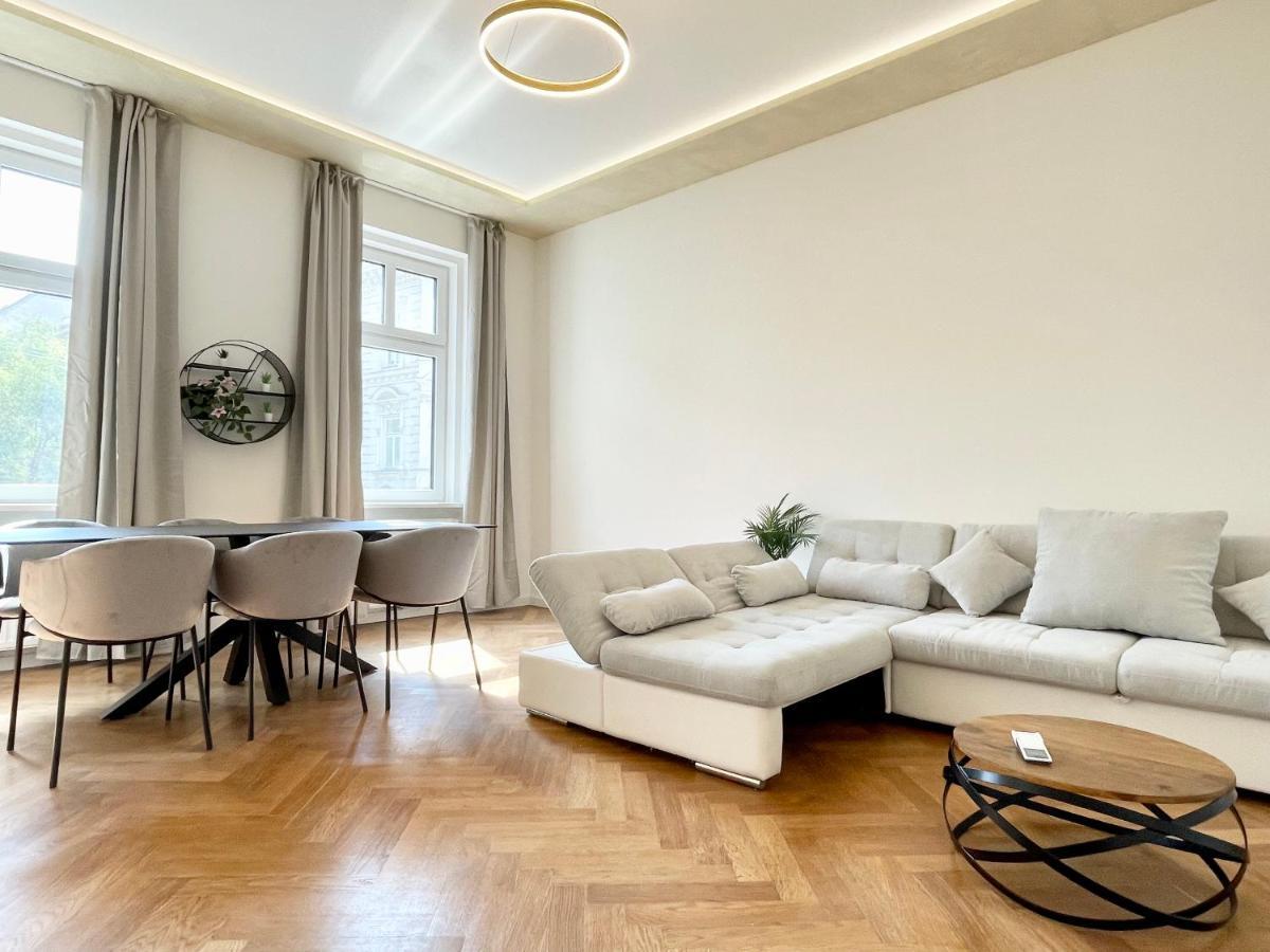 Boutique At Famous Kutschkermarkt Appartement Wenen